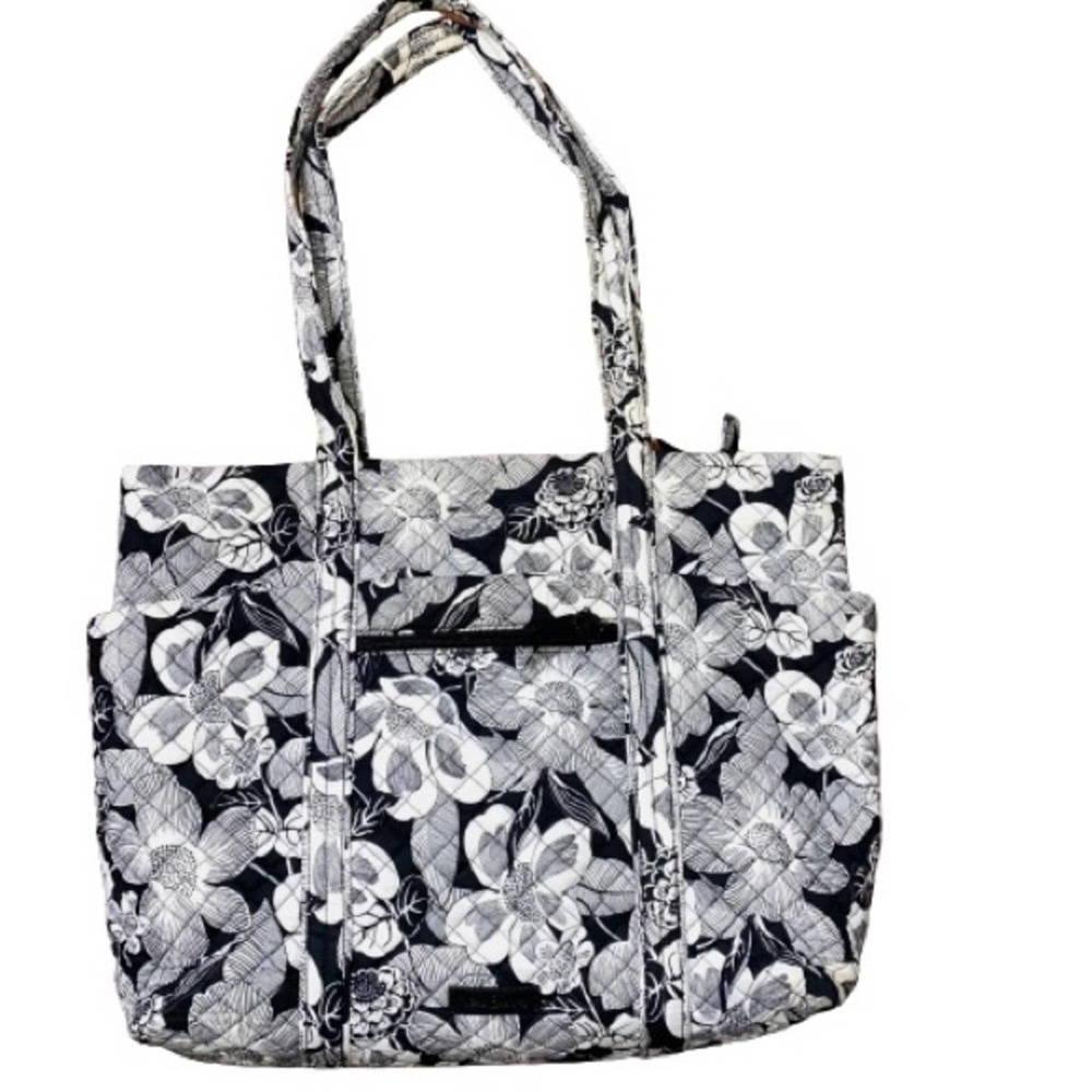 Vera Bradley Large Diaper Bag Black and White !